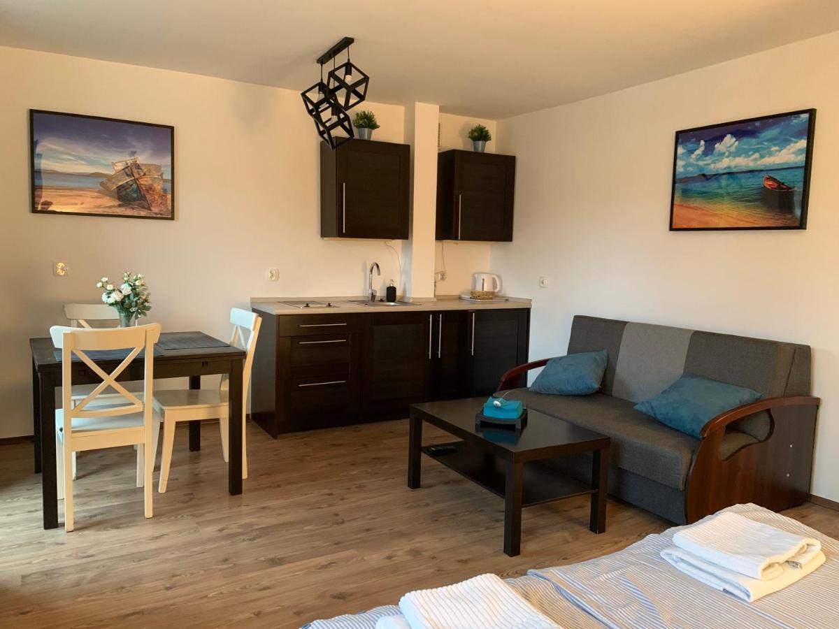 Apartamenty Zeglarskie W Vegorii Wegorzewo Ruang foto